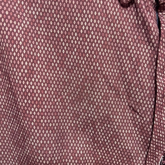 Men’s burgundy button up shirt - Picture 4 of 4